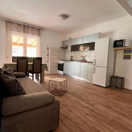 Apartments Jaska Supetarska Draga Eksteriør bilde